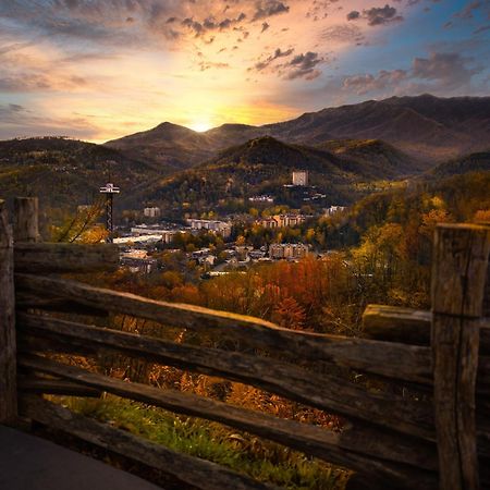 Gritz Carlton, Private Pool, Theater Rm, 1089 Of Free Tickets Each Paid Day, Dollywood And More Сивиървил Екстериор снимка